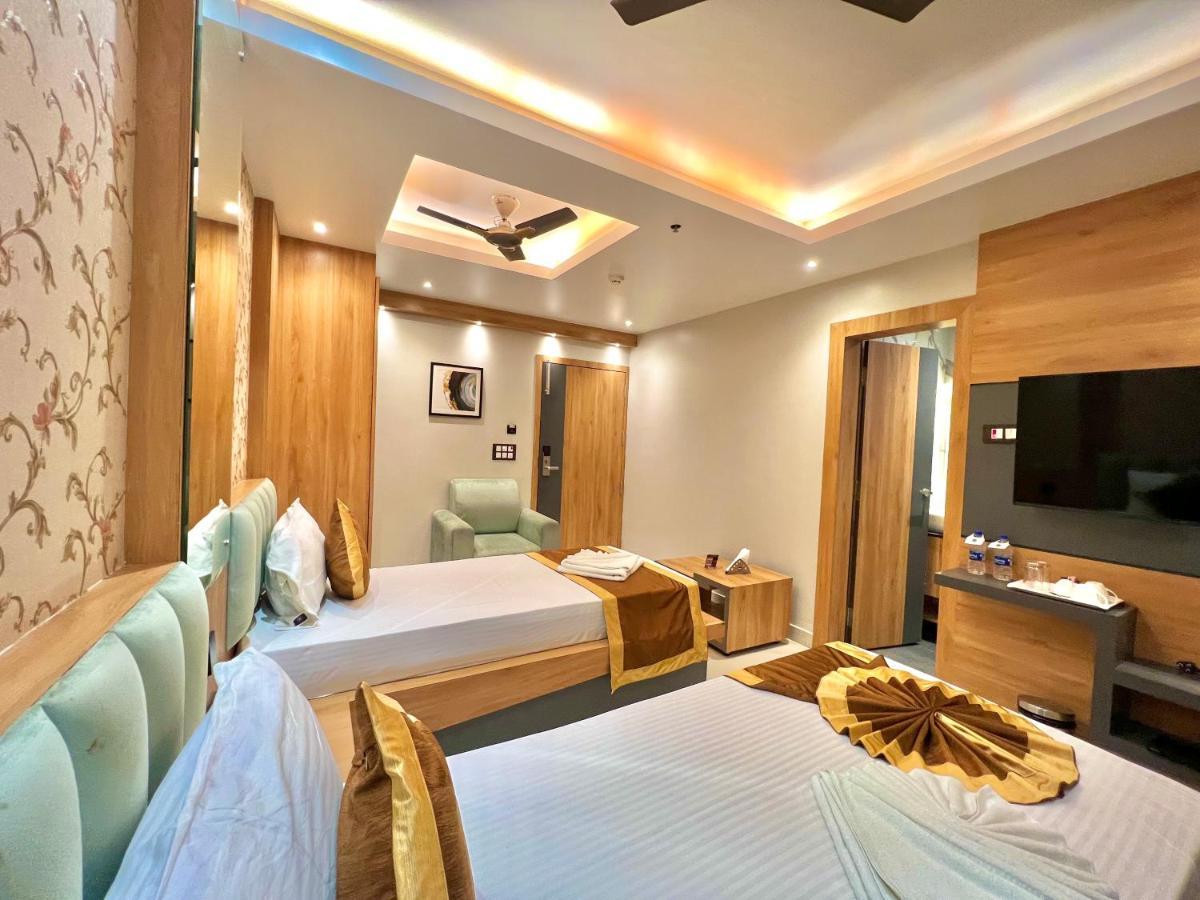The Magnum Hotel Deoghar Kültér fotó